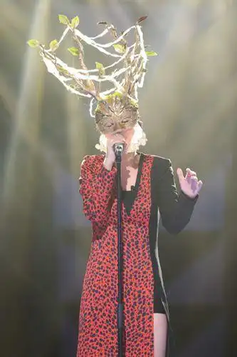 视频截图   华龙网8月9日23时10分讯(首席记者 黄军)当歌手都蒙面演唱