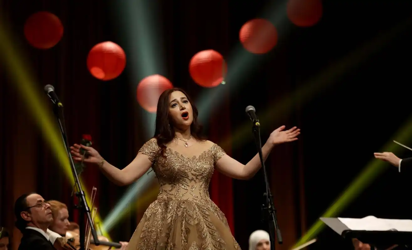 约旦女高音歌唱家唱响《丝路梦想》(2)