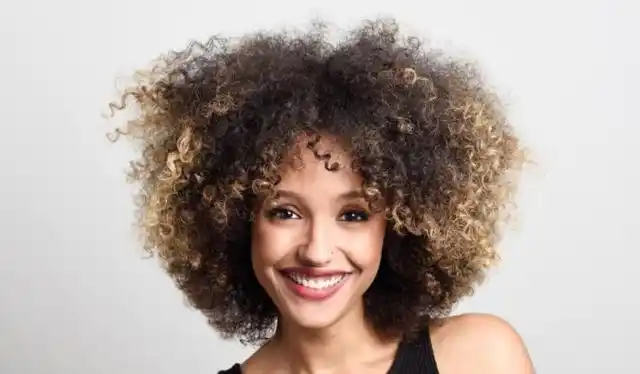 头发烫卷了很蓬跟炸怎么办