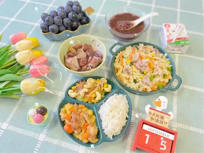 幼儿园每日菜谱