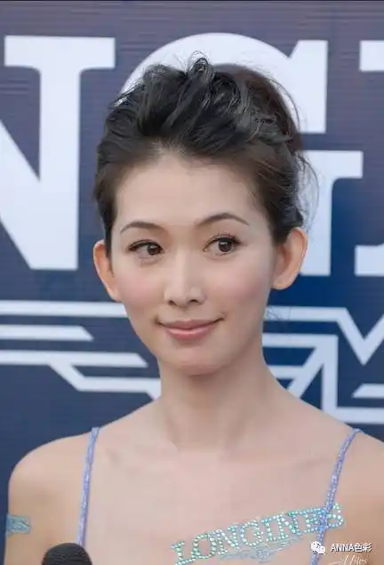 代表明星是林志玲.她本身的脸型就是标准的菱形脸.这种脸型很上镜.