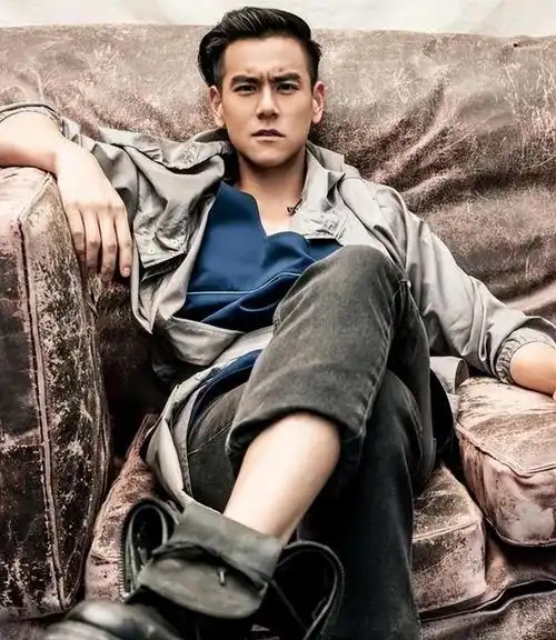 回顾国民男神彭于晏红极一时后销声匿迹他都经历了什么