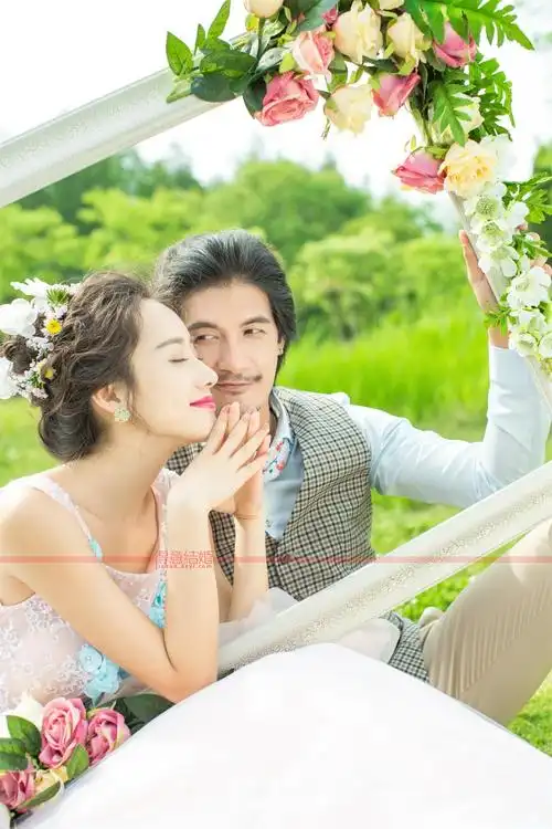 2016皇宫最新落雁岛浅色彩纱系列_皇宫婚纱摄影最新样片_武汉得意结婚