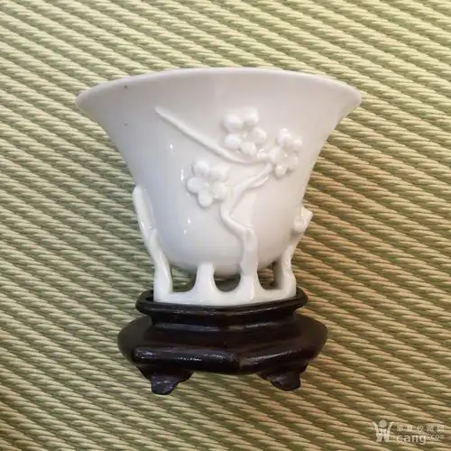 【已鉴定】明末清初 德化窑梅花杯 (带座)