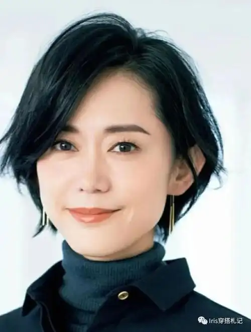 女人四十岁以后,试试这3款发型,气质提升好几倍