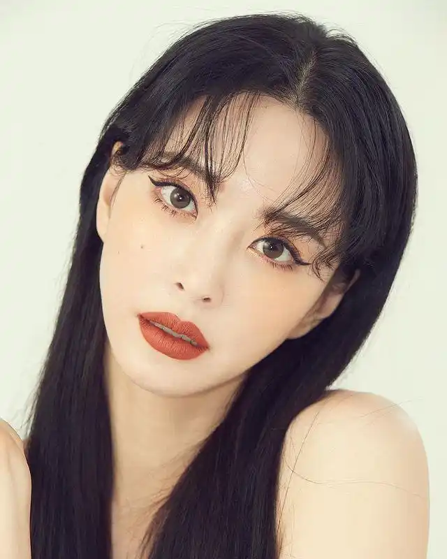 精美图集|韩艺瑟,五官精致的女艺人