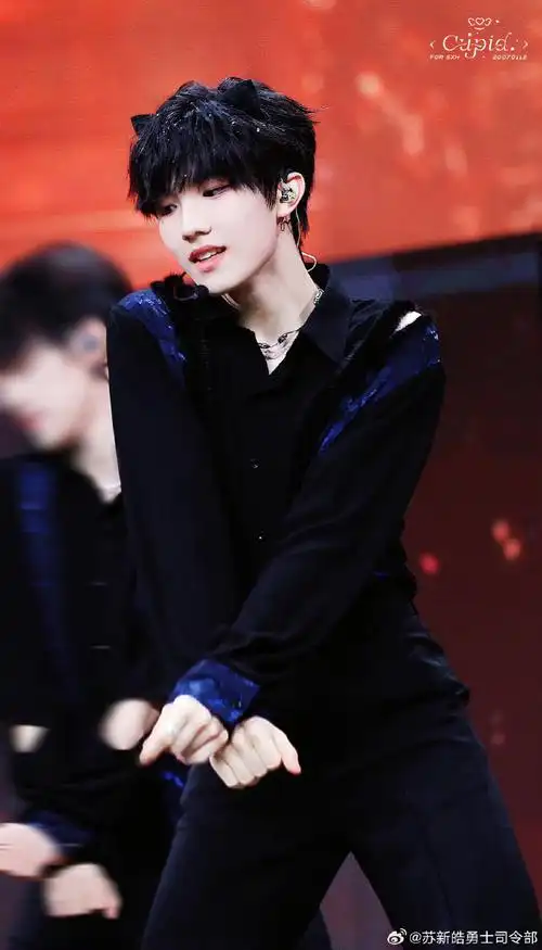 来喜欢唯一全能ace@tf家族-苏新皓#tf三代让我们不顾一切单人海报