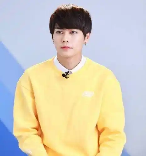 蔡徐坤朱正廷自小可爱,变化最大的是他_时候_尤长靖_照片