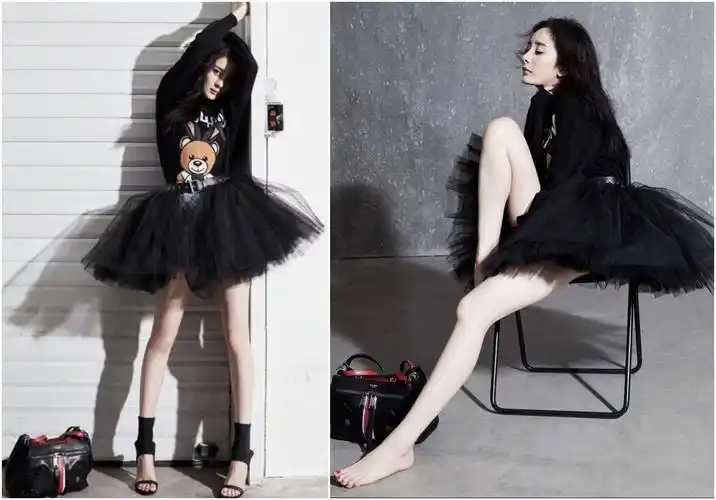 杨幂关晓彤撞服装造型俩腿精谁更胜一筹