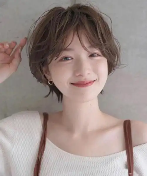 烫发 #气垫烫 #造型烫 #减龄发型  推荐一款可炒鸡减龄好看~短发圆脸