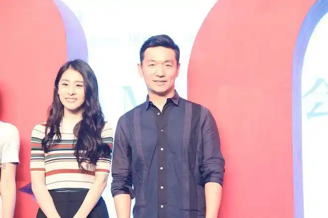 邢佳栋曾被绑架险些丧命演戏20年不温不火网传前妻已出家