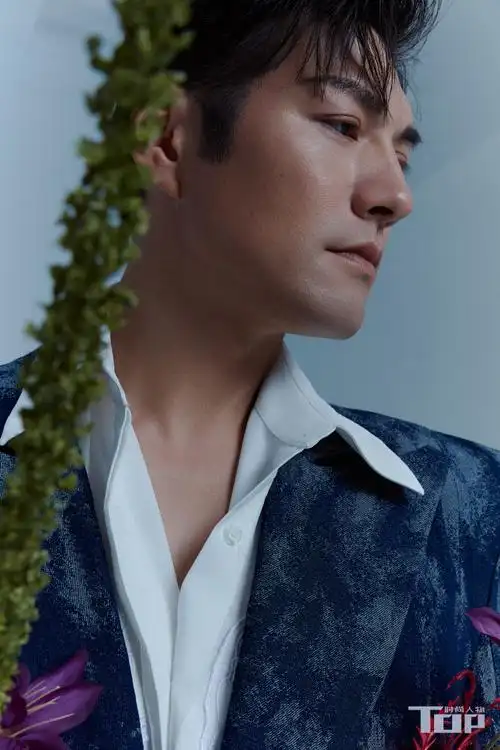 严屹宽遐想空间大片##tops时尚人物