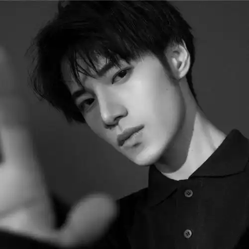 真人帅哥头像阳光帅气酷