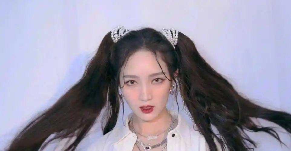 《姐姐》的rapper:孟佳时尚,李斯丹妮狂野,却都败给了她_说唱_宁静