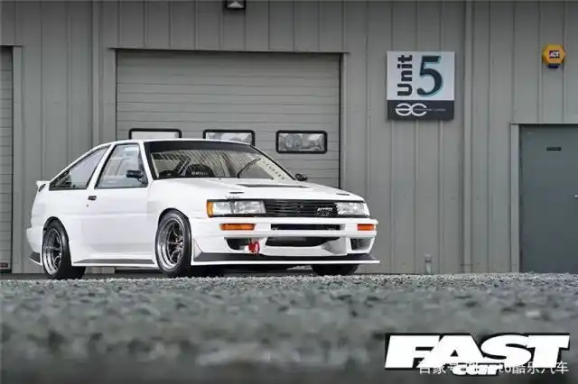 丰田|210匹的外媒世界最强改装ae86,精髓在于均衡