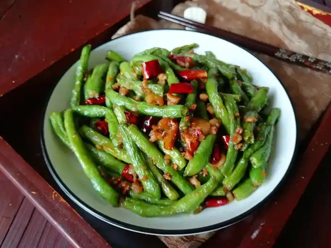 原创过年家宴,家常小炒非常受欢迎,分享16道家常菜的做法,收藏好