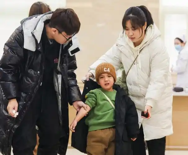 《爸爸当家3》总导演兰迪:不同职业爸爸回家"带娃",带来新思考_腾讯