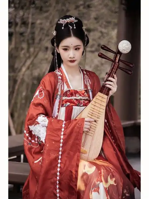 明星同款78这种腹黑端庄感好迷人国风写真