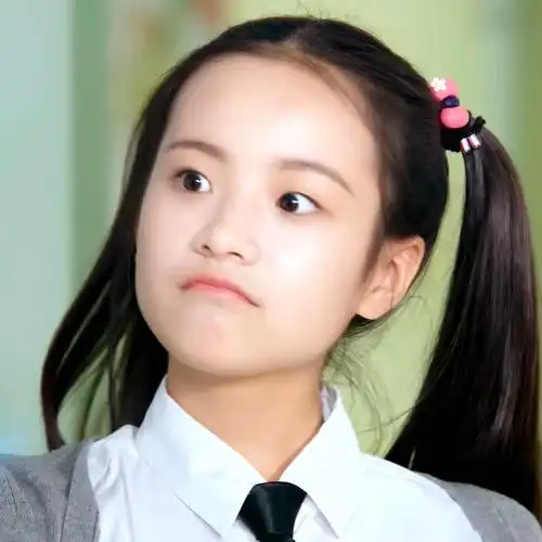 双马尾的李庚希,就是可可爱爱的小朋友呀