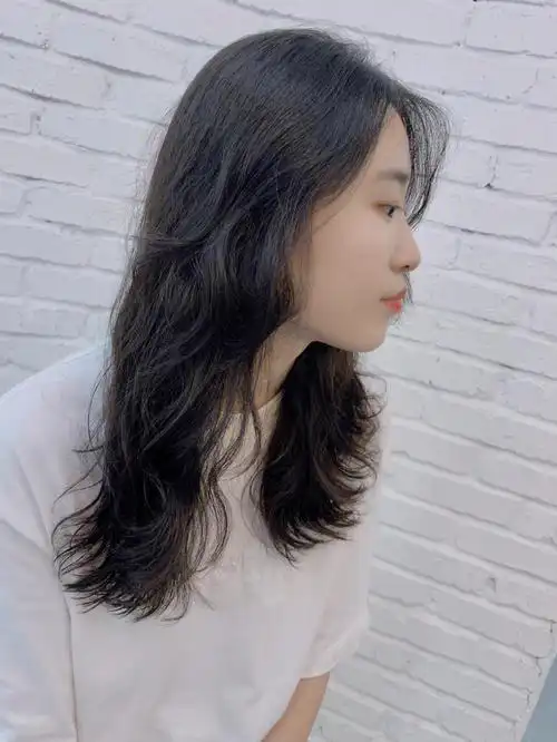 女士烫发法式烫