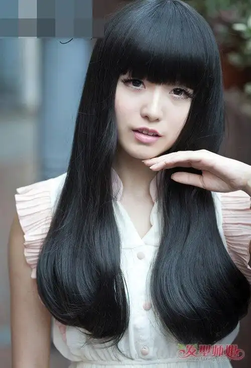 俏丽迷人齐刘海长直发特美腻 散发个性魅力小脸女生直发锦集