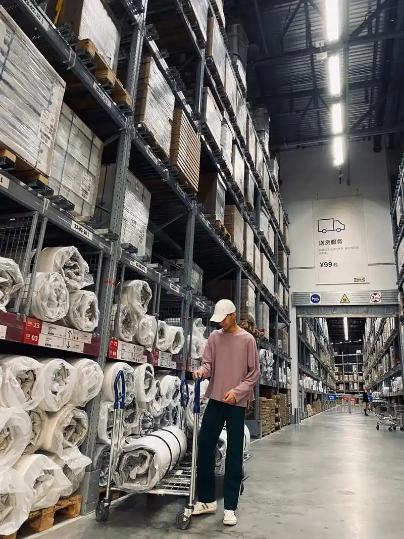 几张老破旧的照片