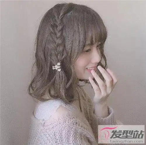 15款简单易学的短发编发 齐肩发的花样编发示范_发型站_最新流行发型