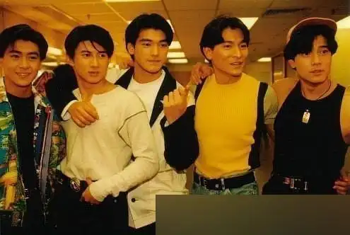 张国荣成龙梅艳芳赵薇 明星绝版合照无法炮制