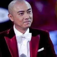 张卫健光头照片头像_微信头像图片大全