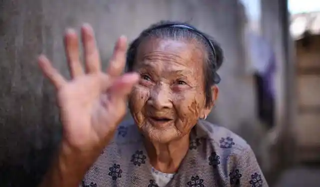 百岁老人肝龄像60岁3点长寿经验值得借鉴