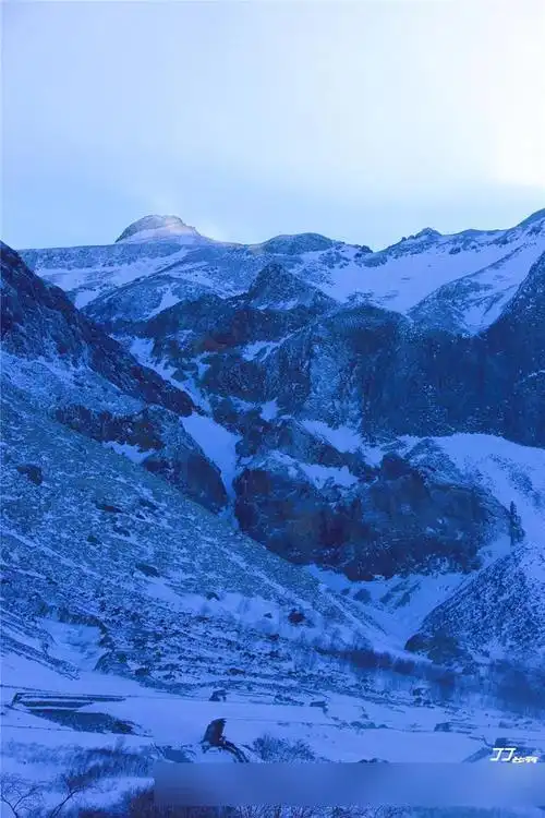 据说长白山的冬季是禁地果不其然30度我上去后就惊呆了