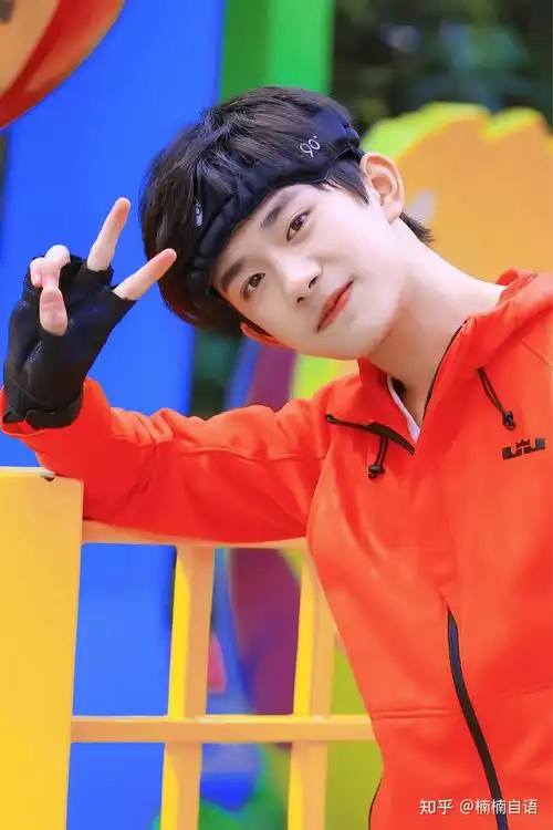 易烊千玺早期的可爱瞬间有没有?