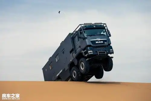 1000万的豪华越野房车