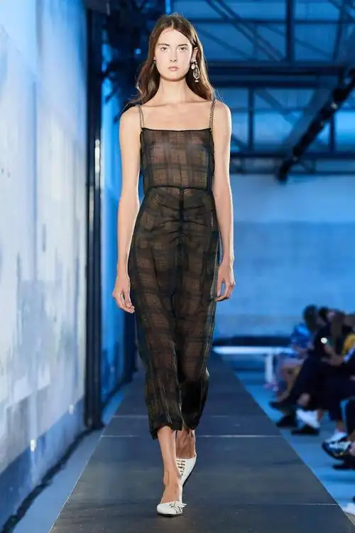 极简时尚no21米兰时装周2021春夏系列