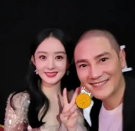 赵丽颖,一位女演员,获得了广泛的喜爱,不论是80岁的老人还是几岁的