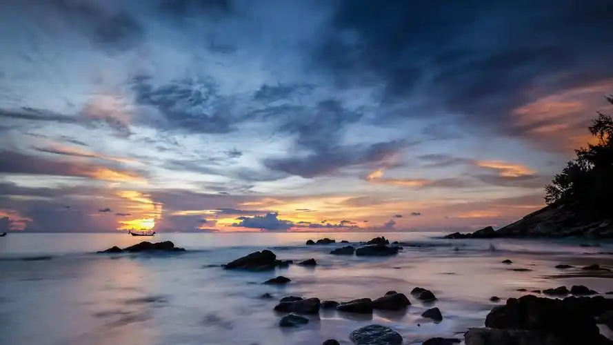 海量壁纸一键设置尺寸:3840x2160体积:3mb上传时间:2022-06-27壁纸