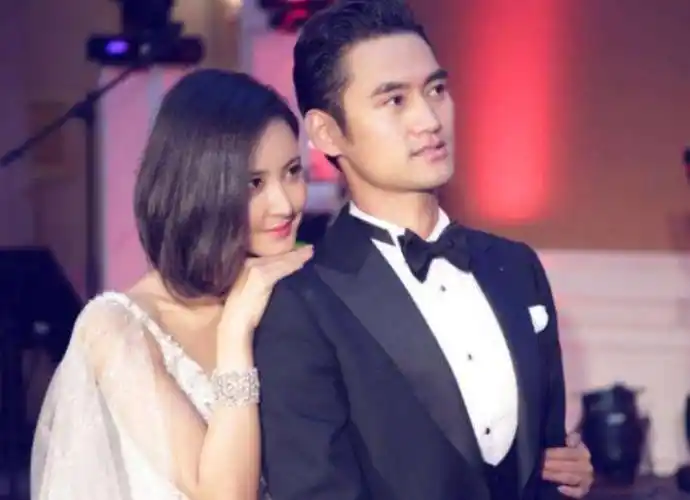 回顾张歆艺和袁弘结婚8年后怎么突然不红了