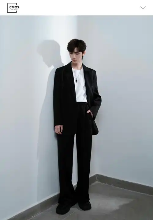 丁程鑫黑西装造型两宫格