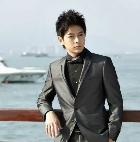 讨论林志颖经纪人现任是谁