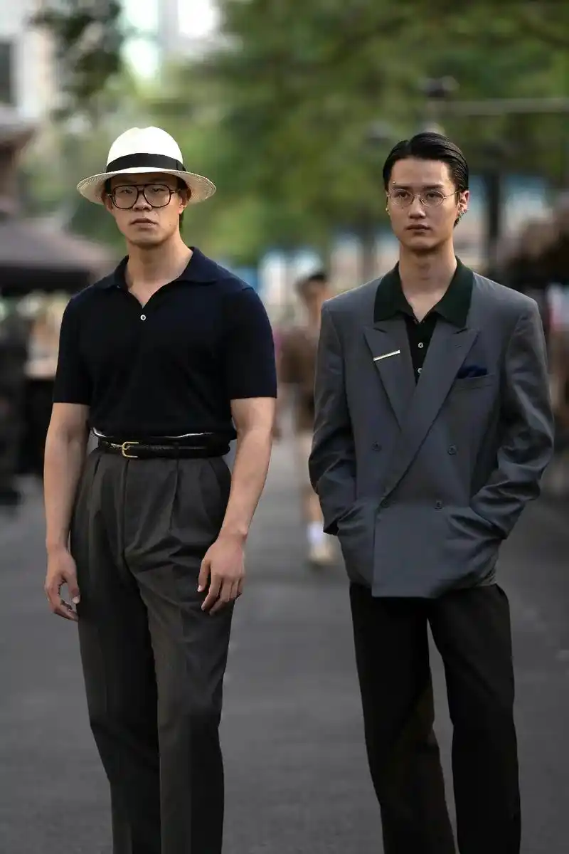 旧图水一下.#男士穿搭 #西装 #西装控 #街拍 #图文掘金 - 抖音