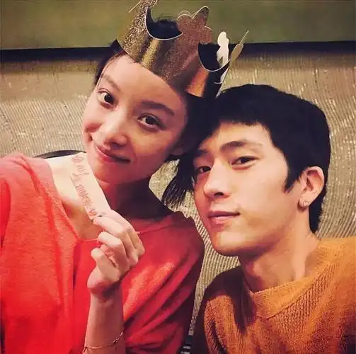 井柏然和倪妮正式宣布分手,原来早在5月份就已经和平分手,否认是合约