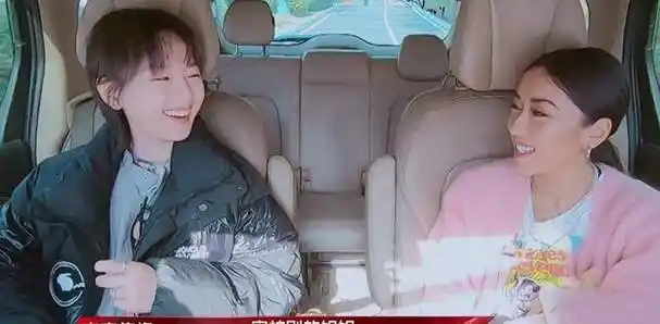 凹人设,口无遮拦,锁组周笔畅,《浪姐》吉克隽逸接过张柏芝衣钵_姐姐