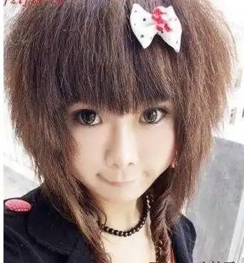 非主流女生烟花烫发型设计