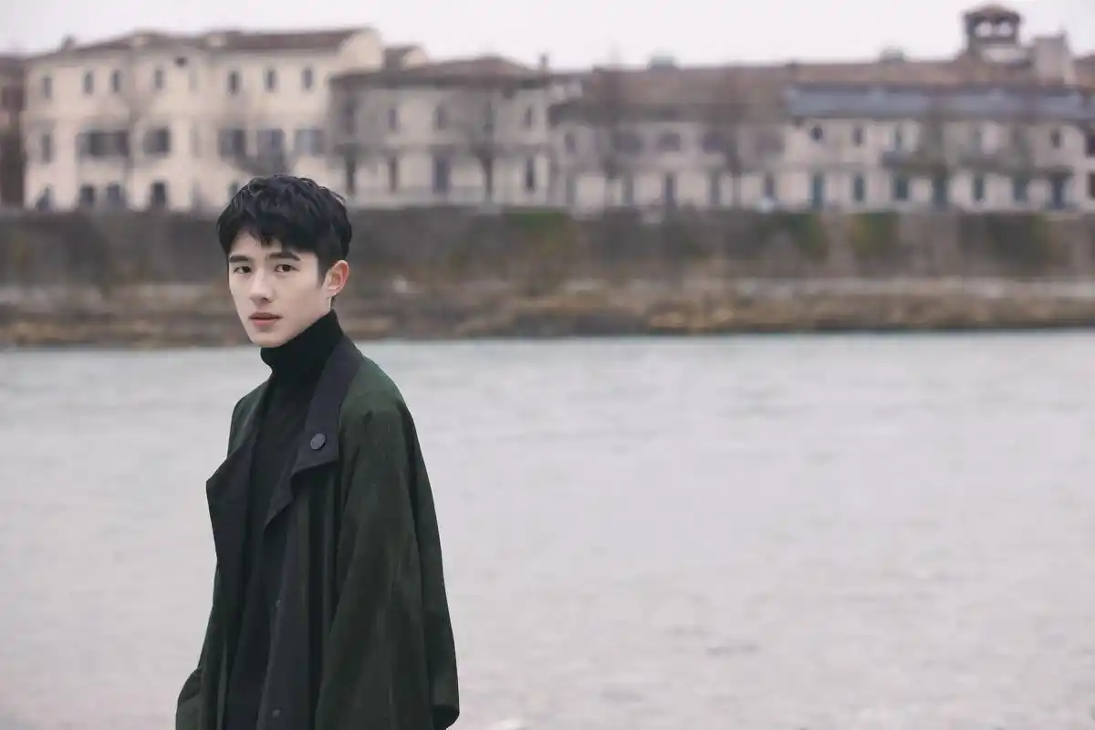 高清刘昊然壁纸