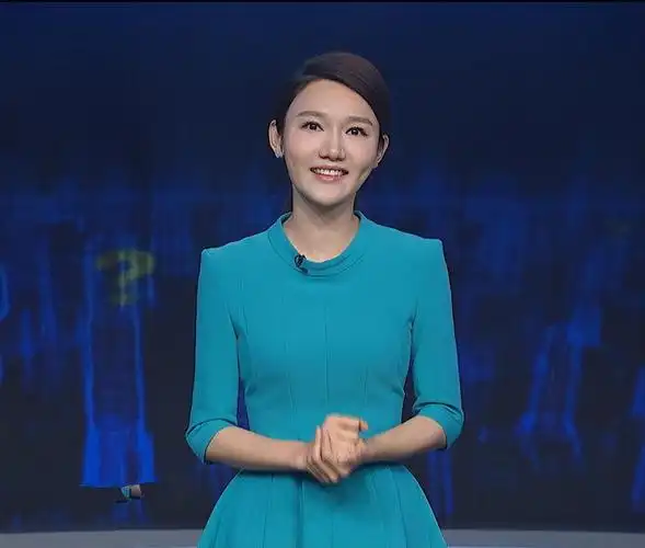 龙洋:从湖南小城到央视当家主持,始终努力前行,如今34岁仍单身