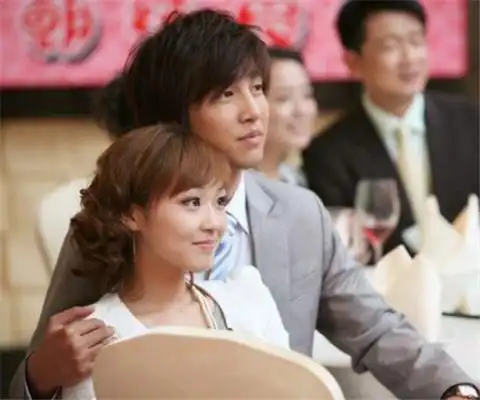 【图】邹廷威和王思思搭档《小菊的春天》 获封"最般配荧屏情侣"