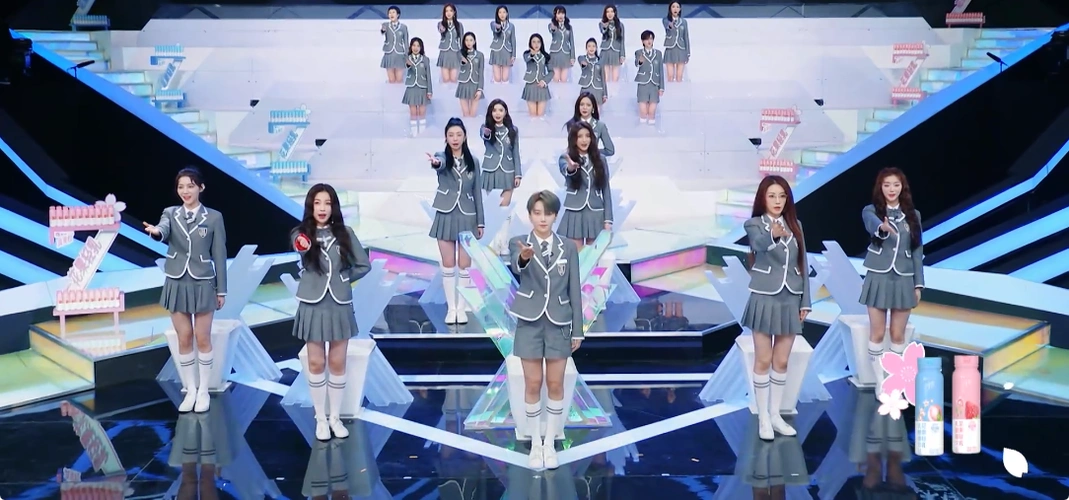 网络民族志青春有你2女性偶像养成类综艺的游戏性与神话性