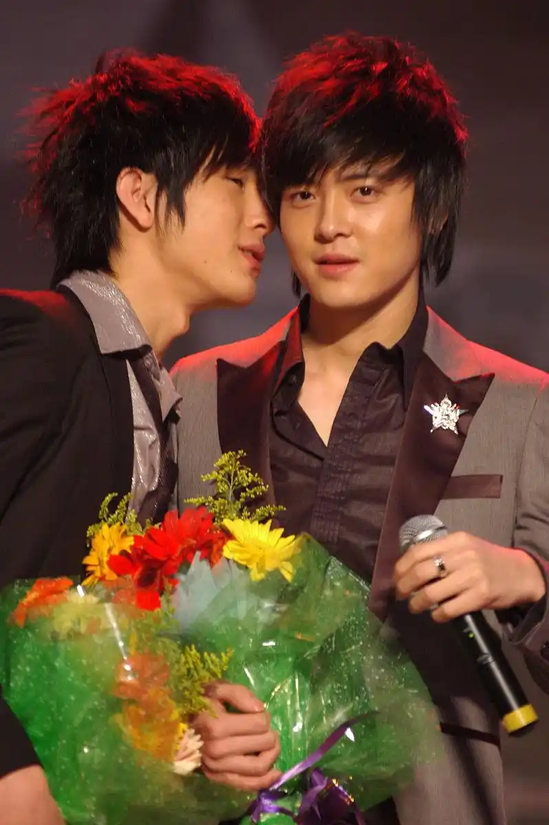 井柏然,付辛博,李易峰等再也见不到bobo组合和加油好男儿了