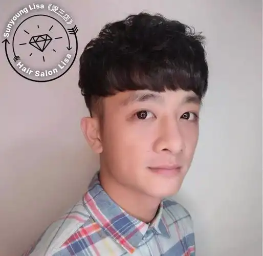 "凯撒式短发"让你帅气满分_发型