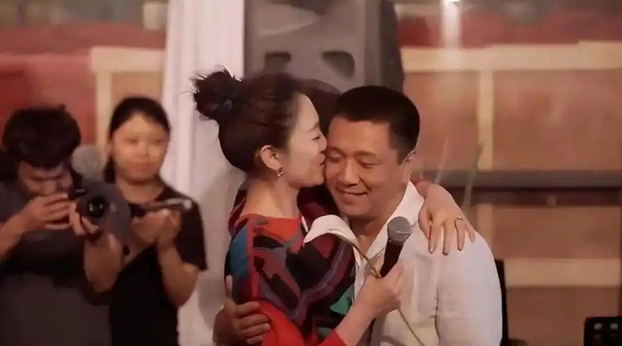 李小冉的戏剧人生:蓦然回首,爱她的人一直在身边,已守候16年_孙东海